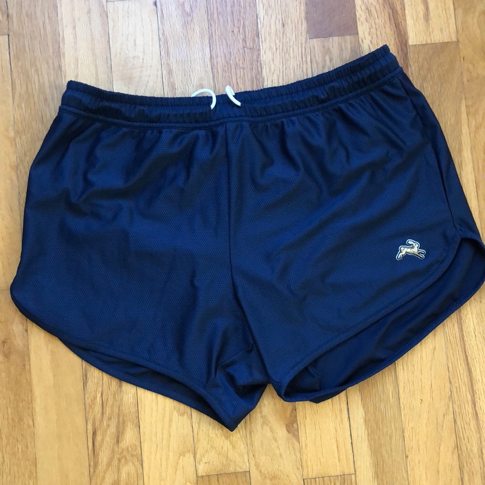 Tracksmith Van Cortlandt Shorts size Medium
